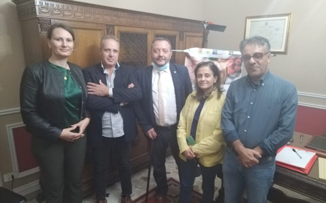Per un’agri-cultura sostenibile, venerdì 27 ottobre 2023 si presenta a Enna il Progetto “È PRONTO A TAVOLA” de “La Città Felice” onlus